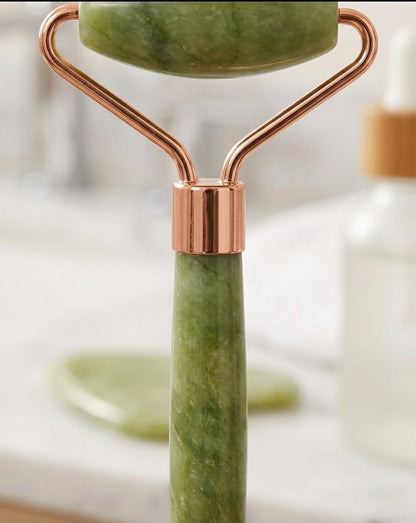 Flawless 2-in-1 Jade Roller & Gua Sha Stone Set - Facial Massager